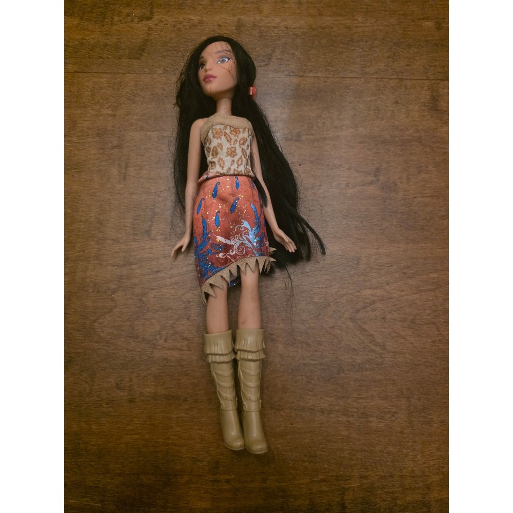 Disney Pocahontas fashion doll
